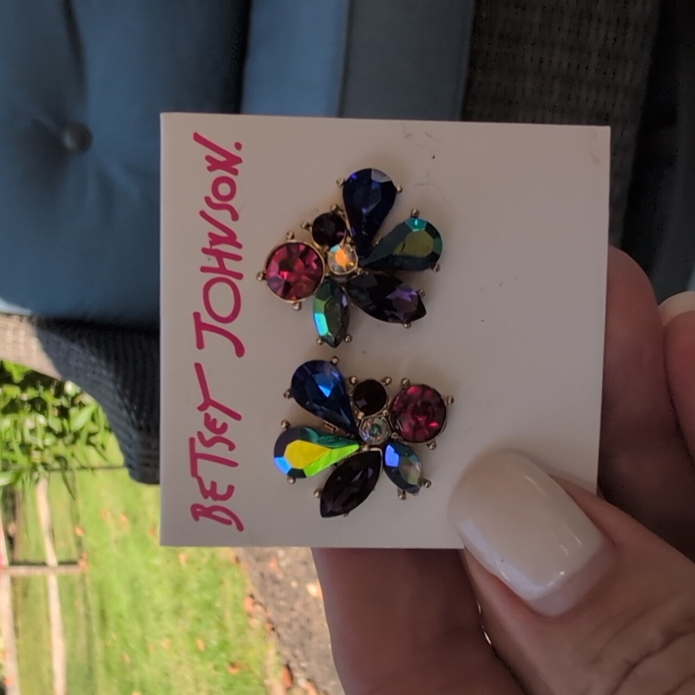 Betsey Johnson Multicolor Crystal Earring. NWT - Picture 3 of 4